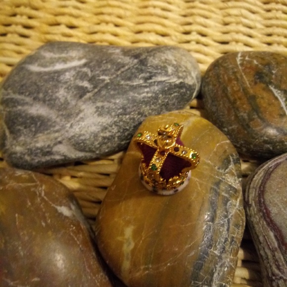COllectable CROWN - Picture 2 of 6